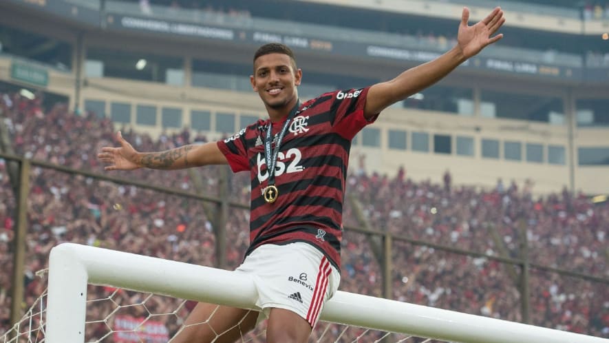 Rival do Barcelona foi descoberto por Jesus no Flamengo, comprado pelo Grupo City e hoje brilha na Espanha