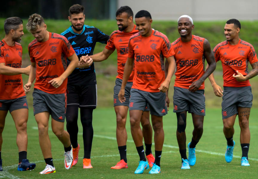 Flamengo encara lanterna em aquecimento para Supercopa