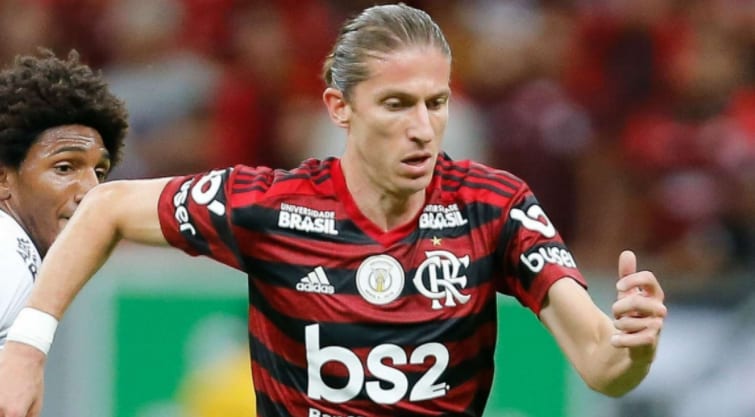 Ex-jogador do Flamengo critica rendimento de Filipe Luís: Está tomando muita bola nas costas