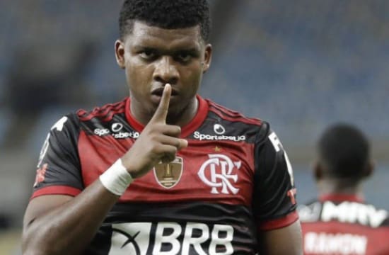 Flamengo aceita proposta de clube da MLS por Lincoln