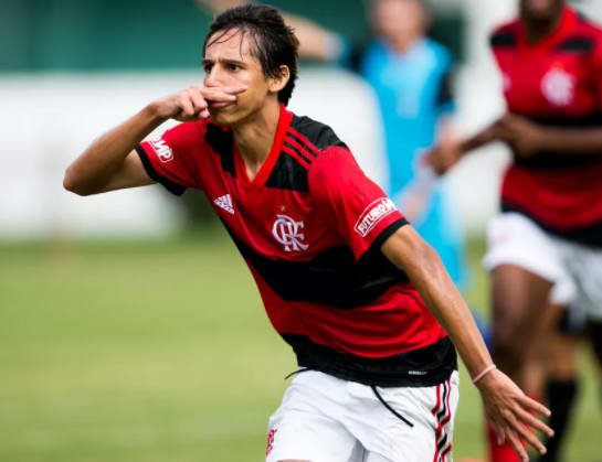 Flamengo vence o Botafogo na estreia do Carioca Sub-20