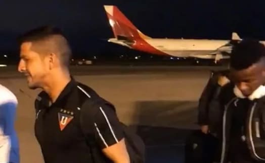 De olho no rival: LDU desembarca no Rio de Janeiro e treinará no CT do Fluminense