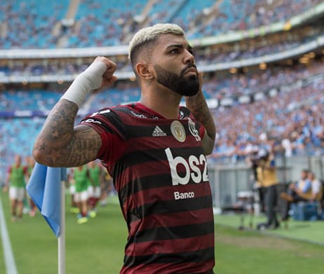 GOOOOOOOOOOOOOOOLL! Gabigol vira nos acréscimos e deixa o Flamengo perto do Título