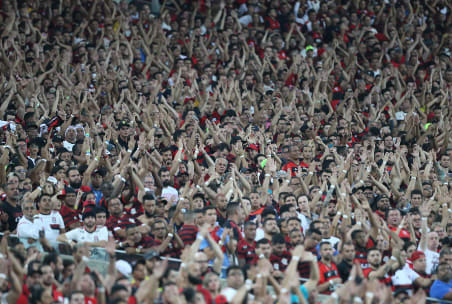 Em apenas uma hora, torcida do Flamengo compra 16 mil ingressos para semi da Libertadores