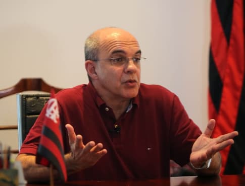 Apresentador afirma que Bandeira de Mello é o maior presidente da história do Flamengo