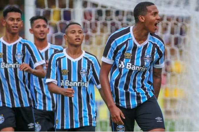 [COPINHA SP]: Grêmio goleia e avança para as quartas de final da Copa SP