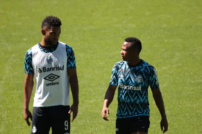 Borja e Campaz viram exemplo e motivam colombianos na base do Grêmio