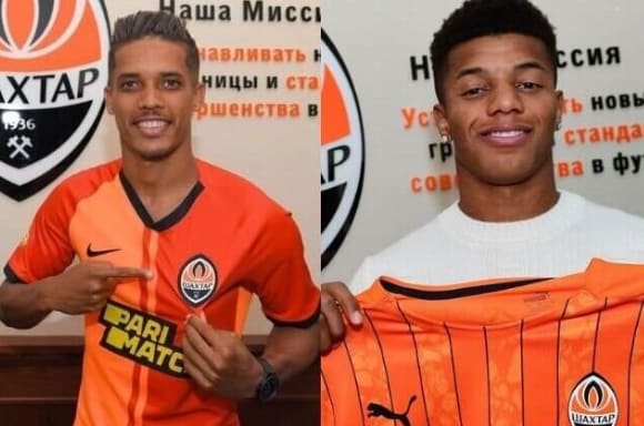 Alvos de clubes brasileiros, Pedrinho e David Neres tomam decisão