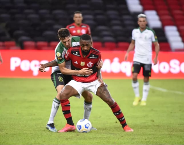 Destaque na vitória do Flamengo, Gerson evita discurso de adeus: Ainda tenho um dever a cumprir