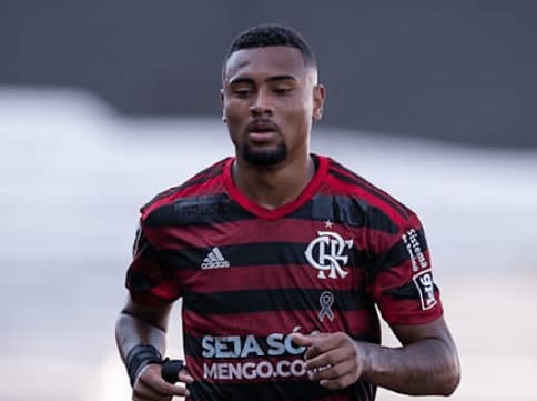 MAIS UM! Flamengo negocia  jogador da base com clube português