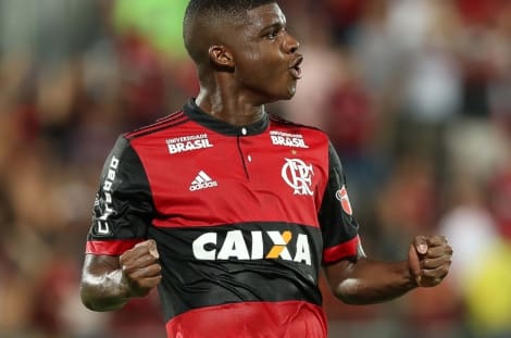 GOOOOOOOOOOOOLLL! Lincoln abre o placar para o Flamengo