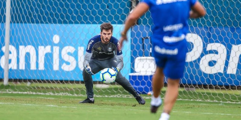 Julio César alerta para necessidade de somar pontos no Brasileirão