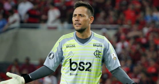 [PARTICIPE]: Deixe sua mensagem de boa recuperação para Diego Alves