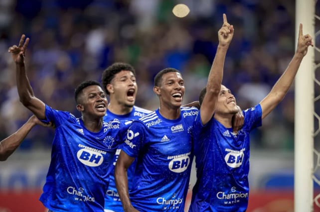 Aos 18 anos e há oito no Cruzeiro, Jhosefer é quinto da base a estrear no profissional em 2022