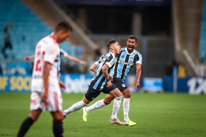 Diogo Barbosa aproveita oportunidade e acirra disputa na lateral-esquerda do Grêmio