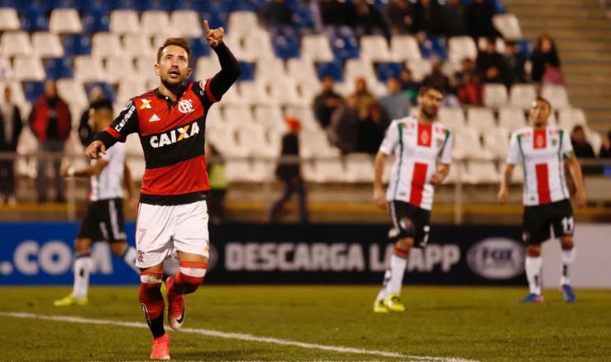 Everton Ribeiro volta ao tempo: há quatro anos, meia fez seu primeiro gol pelo Flamengo em duelo no Chile