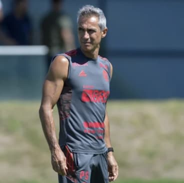 Paulo Sousa deve esperar um rival que só aparece no Fla-Flu