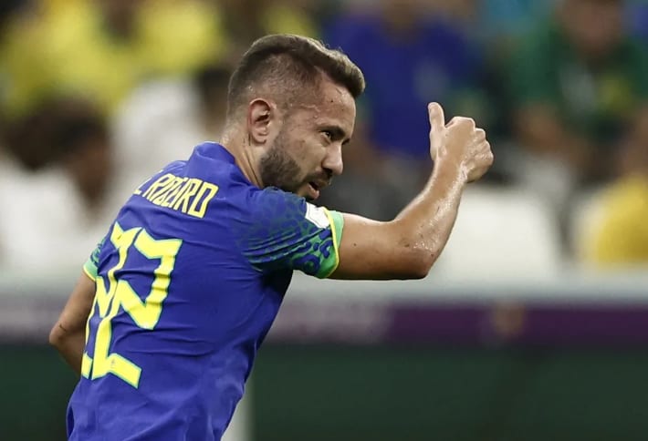 Everton Ribeiro lamenta eliminação do Brasil na Copa do Mundo: Estávamos confiantes de chegar na final