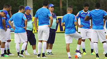 No pontapé inicial da temporada, Cruzeiro encara Londrina com principal reforço do ataque