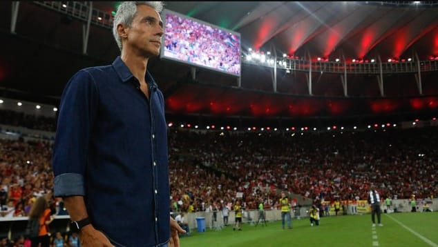 Turbulência política no Flamengo aumenta pressão sobre Paulo Sousa por evolução