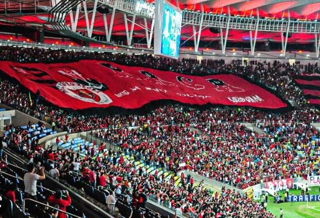 Torcida organizada do Flamengo pede saída de Marcos Braz