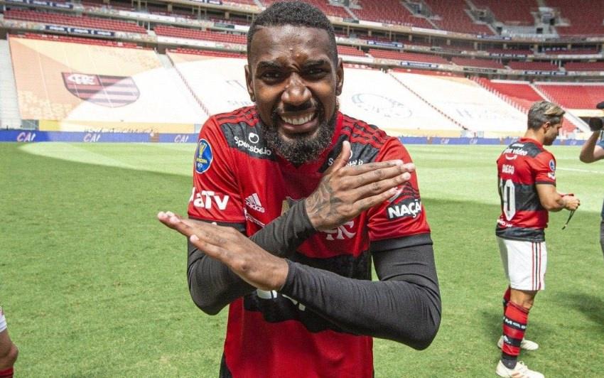 Após negociação com o Flamengo esquentar, treinador do Olympique admite que Gerson está de saída