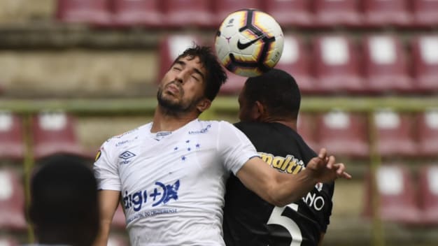 Confira os melhores momentos de Deportivo Lara 0 x 2 Cruzeiro