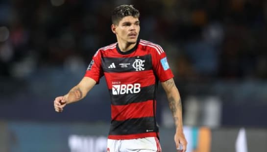 Como Ayrton Lucas transformou fogueira em vaga no Flamengo e honra previsão de Filipe Luís por passagem de bastão