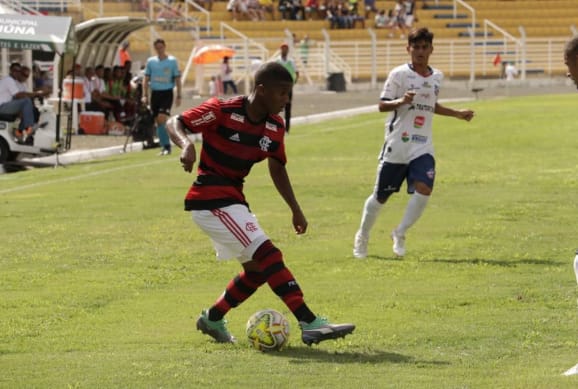 Flamengo enfrenta o Figueirense pela Copinha