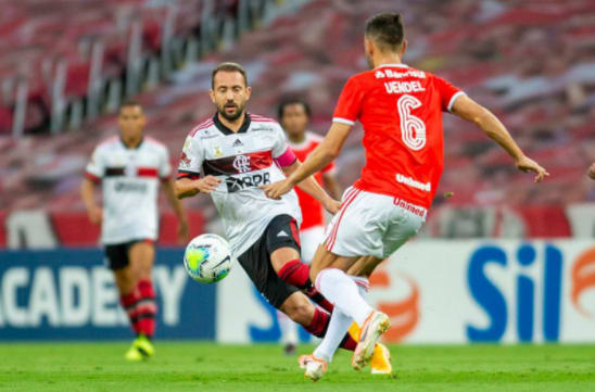 Flamengo recebe o Internacional em final antecipada