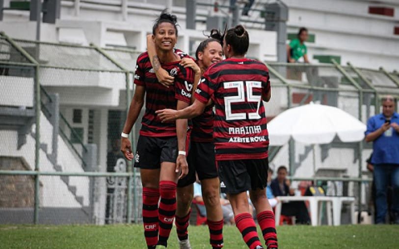 Fla vence Flu nas Laranjeiras e abre vantagem na decisão do Carioca Feminino