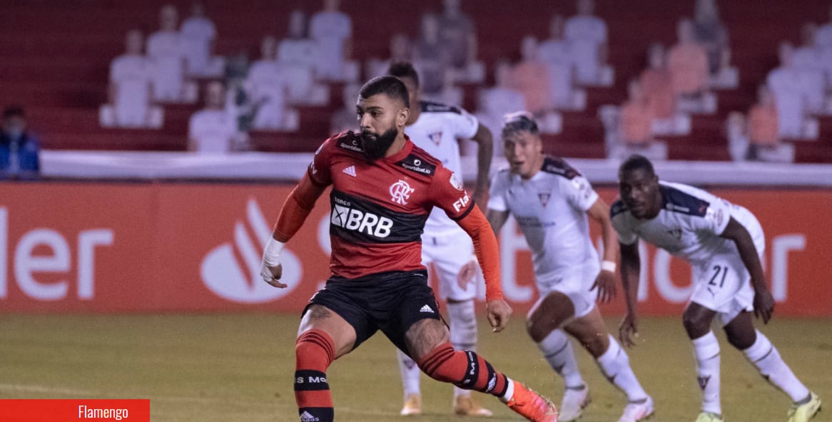 Flamengo retorna ao Rio após missão cumprida no Equador