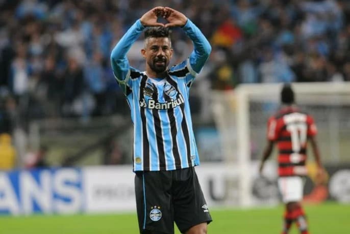 Sofrendo com problemas físicos, Grêmio evita revelar time para próxima partida