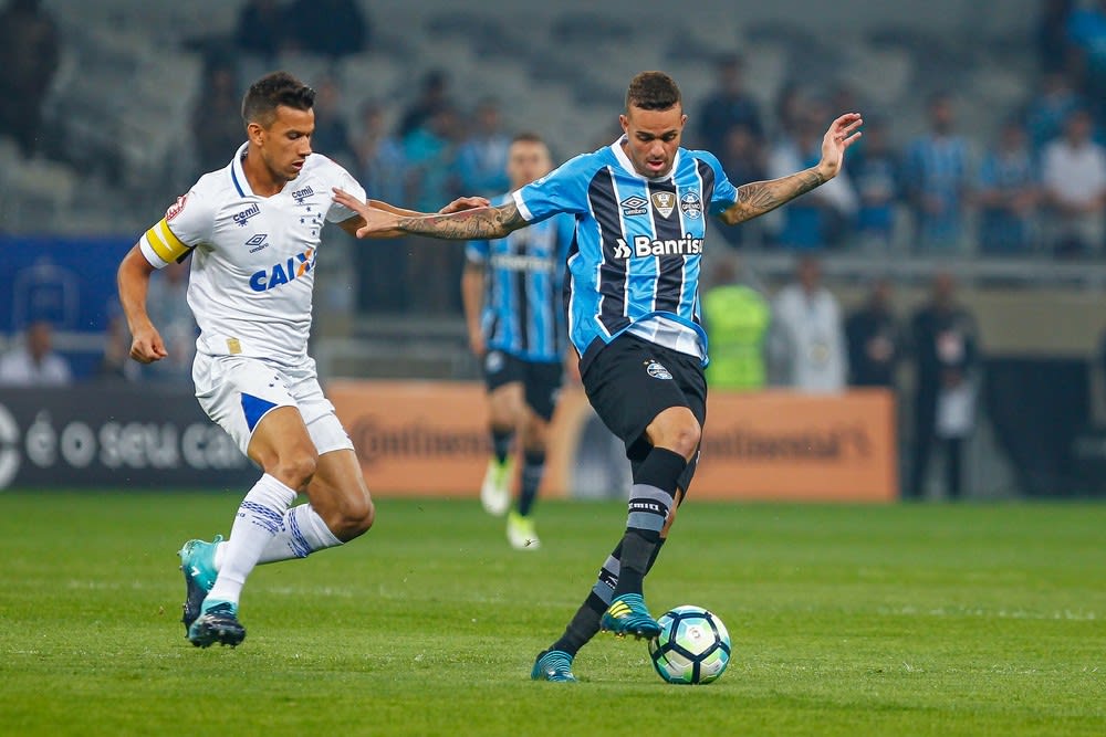 Erros decisivos em pênaltis afastam Grêmio de (quase) três títulos