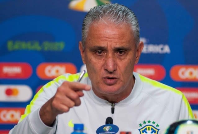 Zagueiro do Flamengo estaria na mira de Tite para ser convocado para a Seleção