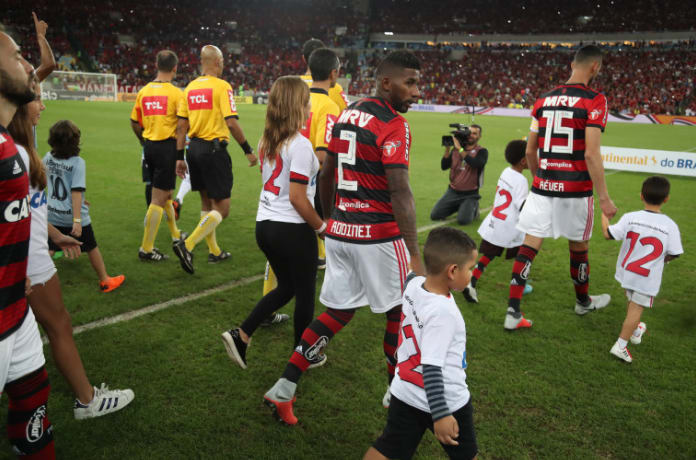 Rodinei destaca “energia” da Nação e celebra classificação para a semifinal da Copa do Brasil