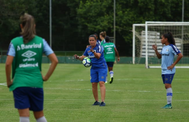 Grêmio enfrenta o Fluminense pelas oitavas de final do Campeonato Brasileiro Feminino A2