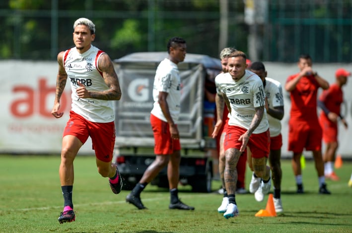 Preparação para o Clássico dos Milhões segue intensa no Ninho do Urubu