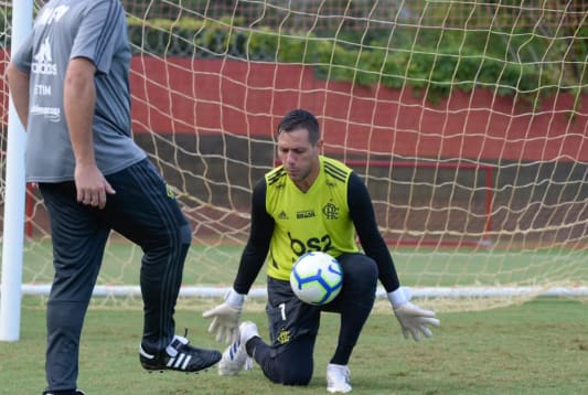 Abel Braga confirma volta de Diego Alves no Flamengo