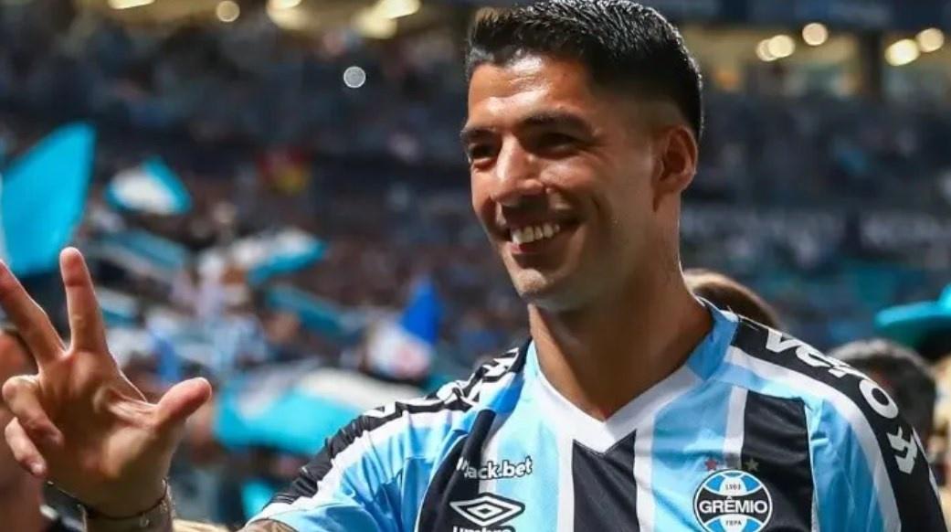 Grêmio inclui cláusula curiosa em contrato de Suárez específica ao Gre-Nal