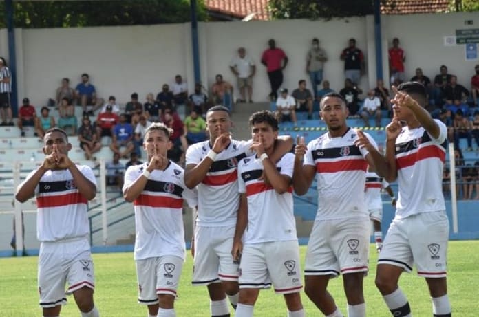 Grêmio enfrenta o Santa Cruz pela segunda fase da Copa São Paulo