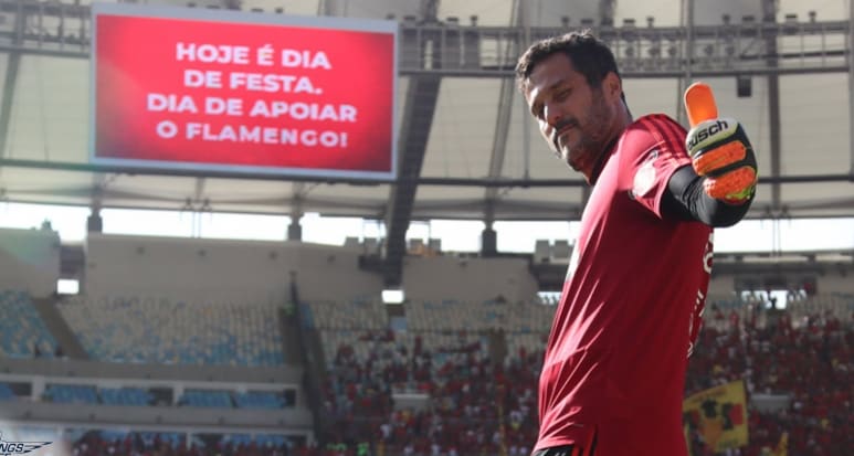 Despedida de Julio Cesar já tem mais de 30 mil ingressos vendidos