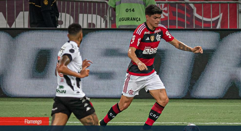 Ayrton Lucas preza por foco do Flamengo para a final do Carioca