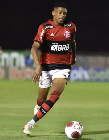 André renova contrato com o Flamengo até dezembro de 2024