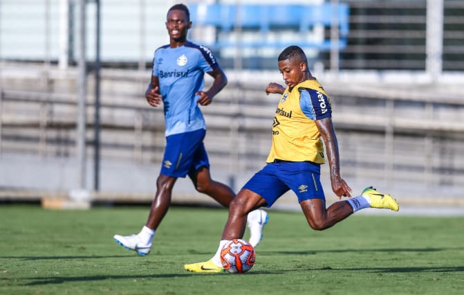 Grêmio faz primeiro treino para a final