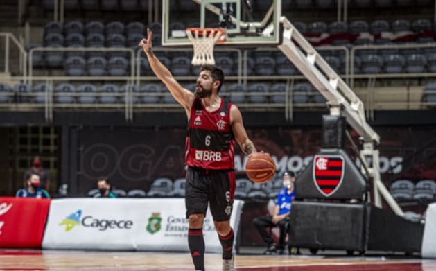 No Maracanãzinho, Flamengo bate o Fortaleza e conquista segunda vitória no NBB