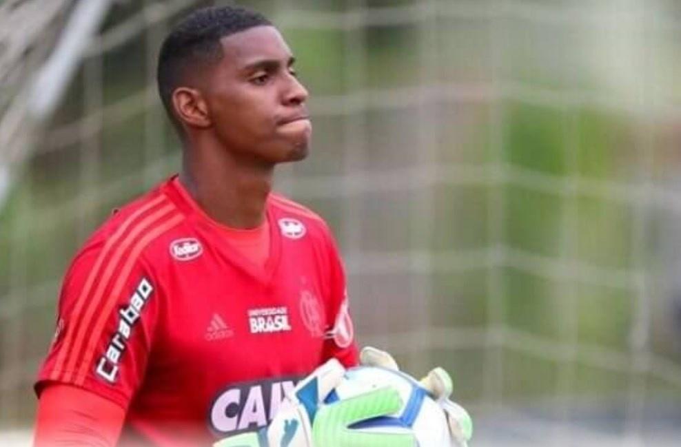 Goleiro Hugo, contestado no flamengo,  manda recado nas redes sociais:  confira