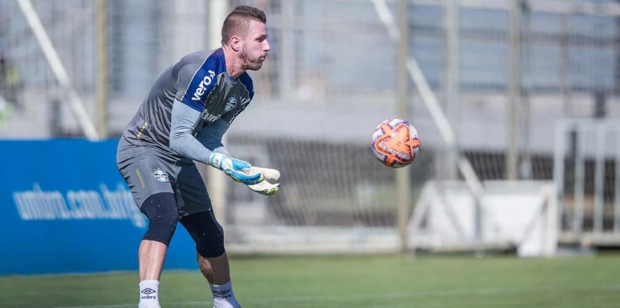 Paulo Victor vira dúvida para jogo contra o Veranópolis