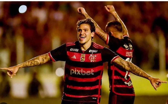 HAT-TRICK: Pedro faz história no Flamengo