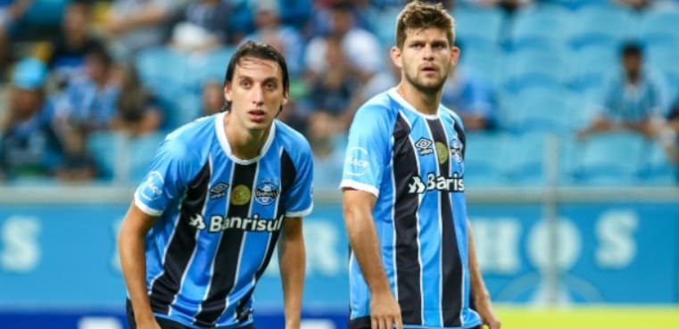 Clube mexicano cobra dívida por zagueiro na Fifa; Grêmio garante renegociação avançada